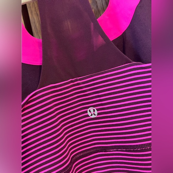 Lululemon Raspberry Glo Light Scoop Neck Tank - Picture 4 of 5